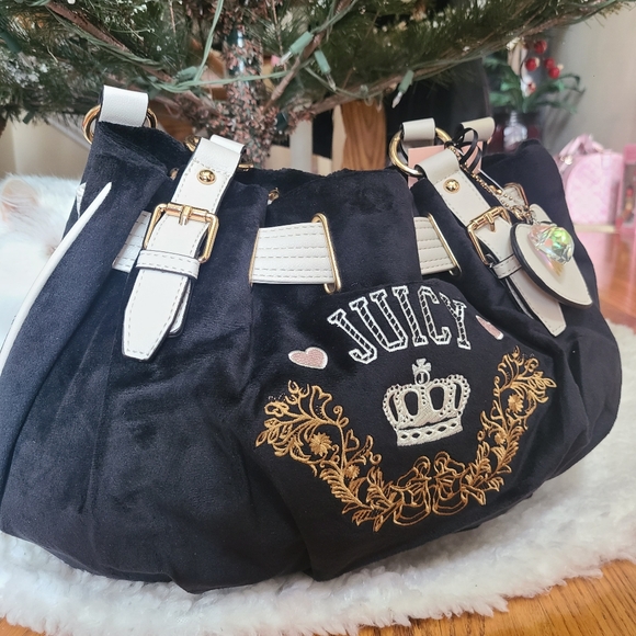 Juicy Couture Bag 🤍 - Picture 2 of 3
